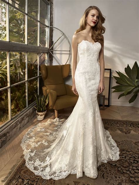 Es wurde in der größe 36 bestellt und nur leicht angepasst. ENZOANI - Brautmoden, Brautkleider, Hochzeitskleider ...