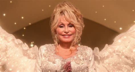 Dolly Partons Christmas On The Square Film Rezensionen De