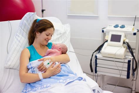 This Is What Happens After Giving Birth In A Hospital Lifehack