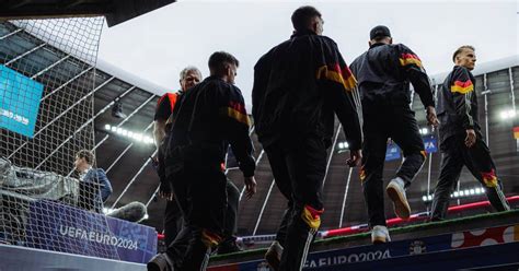 Alineaciones Oficiales Para El Debut De Alemania Y Escocia En La