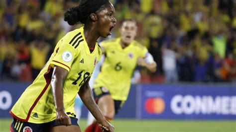 ¿por Qué Las Futbolistas Colombianas No Encuentran Apoyo Pese A Su Destacado Papel En Este