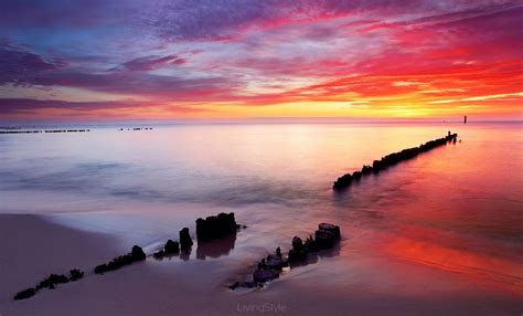 Morze Bałtyckie W Pięknym Wschodem Słońca W Polsce Plaży 41999577