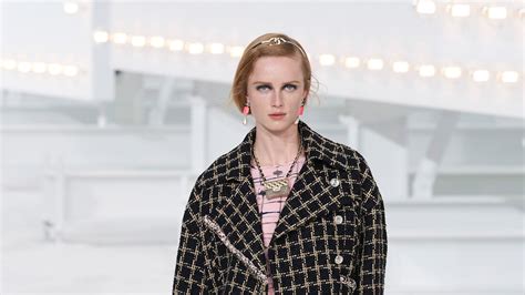 Chanel Spring Ready To Wear Fashion Show Vogue