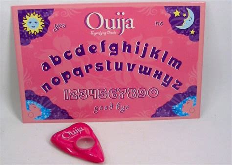 Cualquier momento es bueno para jugar a nuestros juegos de navidad. Cómo se convirtió la Ouija en un juego para niños de 8 ...