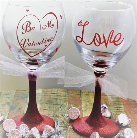 Personalized Momento Wine Glasses By Kameikreations On Etsy Birthday