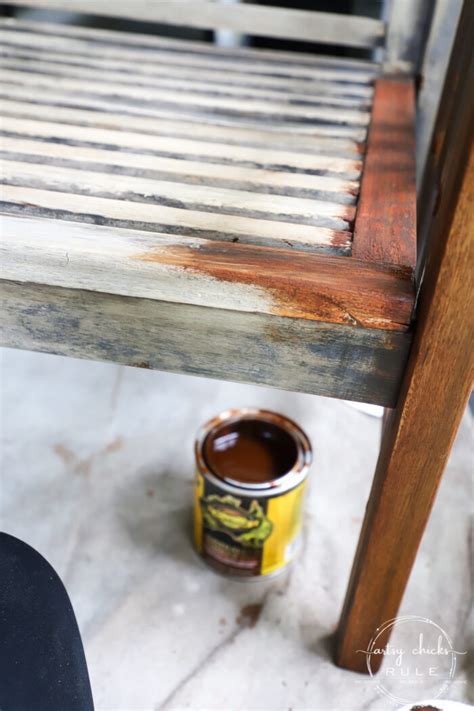 Refinish Outdoor Wood Furniture Easy With Stain Artsy Chicks Rule