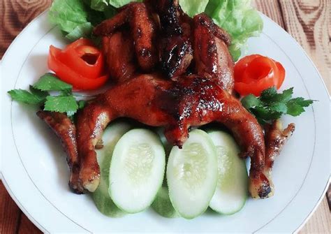Tidak hanya digoreng krispi, ada berbagai kreasi resep ayam goreng nikmat dan praktis, yang dijamin tidak kalah nikmat dari resep ayam goreng. Resep Ayam Panggang Utuh oleh Priska Koes - Cookpad