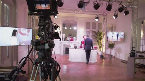 Qvc Buying Longtime Rival Home Shopping Network In 21 Billion Deal