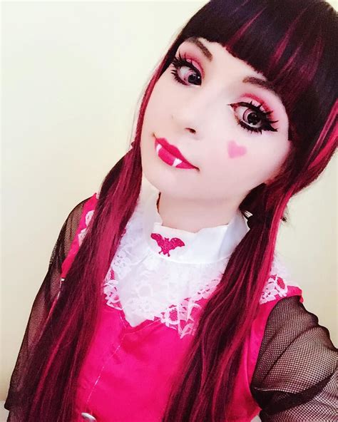 Draculaura Cosplay Not Too Sure How To Feel About How This Turned Out