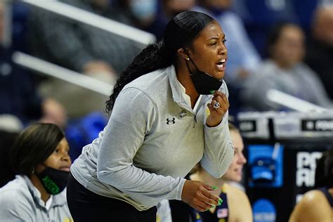 Small Uptick In Black Female Coaches At Power Five Babes Seattle Sports