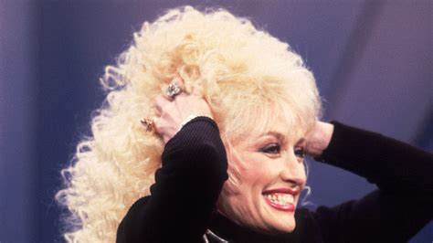 here s what dolly parton s real hair looks like