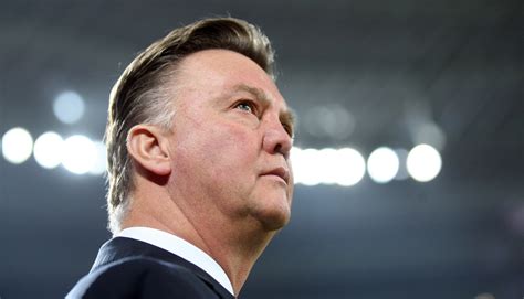 6 secret traits that make Louis van Gaal the humble genius he is (and