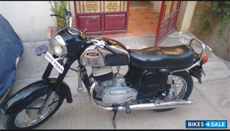 One of the best place to buy second hand bike is credr in bangalore not only in bangalore all over india. Used 1977 model Ideal Jawa Yezdi Model B for sale in ...