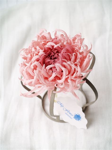 Flower brooch Pink flower pin flower hair clip Silk | Etsy | Flower gift, Fabric flowers, Flower ...