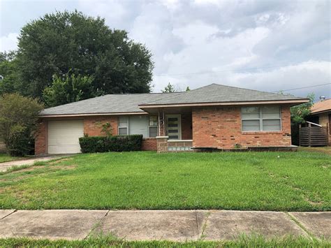 607 Gilpin St Houston Tx 77034 Zillow