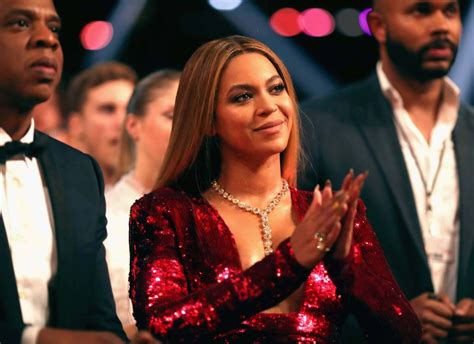 beyonce surprises cancer patient with facetime call [photo video]