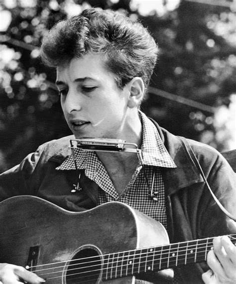 Robert allen zimmerman was born 24 may 1941 in duluth, minnesota; Bob Dylan | Known people - famous people news and biographies