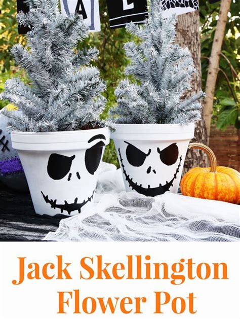 15 Ideas To Reuse Clay Pots For Halloween Crafts Homedesigninspired