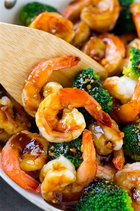 An easy stir fry perfect for weeknight dinners. Honey Garlic Shrimp Stir Fry - Dinner at the Zoo