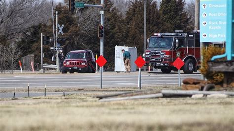 Driver Ran Red Light In Fatal Derby Crash Sheriffs Office Says Kake