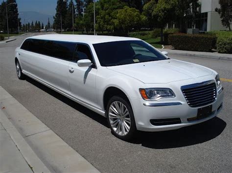 Chrysler 300 Limo Up To 8 Passengers La Party Bus Limos