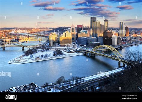 Pittsburgh Aerial View High Resolution Stock Photography And Images Alamy