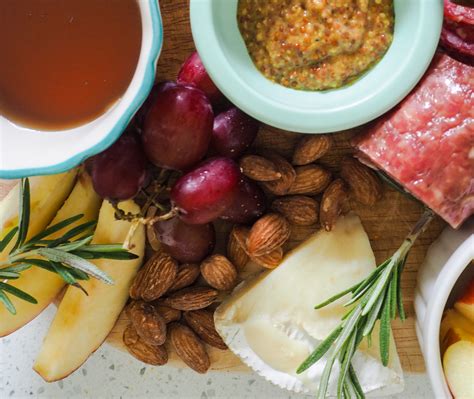How To Make A Simple French Charcuterie Board At Home