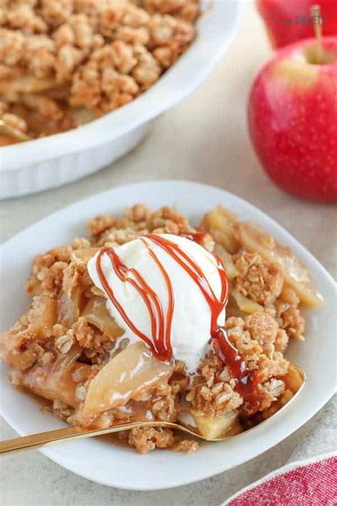 The Only Apple Crisp Recipe Youll Ever Need Tender Apples Topped