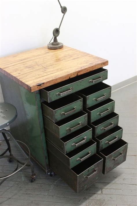 The top lid is 9.5 in. Diy Rolling Tool Chest - WoodWorking Projects & Plans