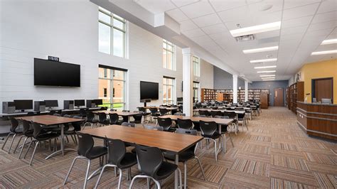 Lake Forest Middle School Lewis Group Architects