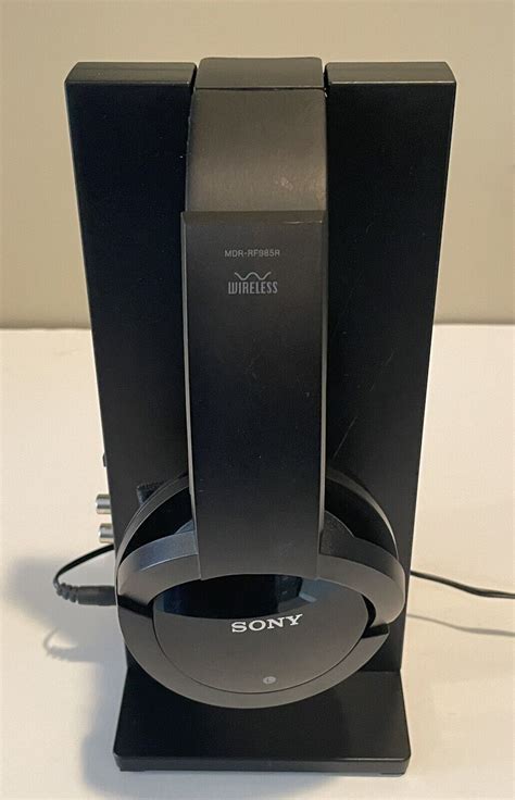 Sony Mdr Rf985r Wireless Headphones And Transmitter Base Tmr Rf985r W
