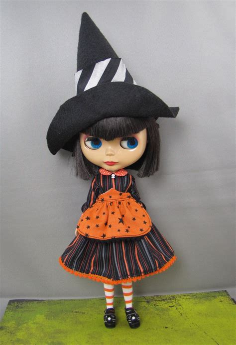 blythe witch outfit stripes hat and apron blythe dolls beautiful dolls witch outfit