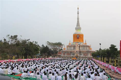 2001 สมเด็จพระบรมไตรโลกนาถทรงตั้ง กฎมณเฑียรบาล เพื่อความมั่งคงของสถาบันกษัตริย์ ขึ้นเป็นกฎหมายสำหรับการปกครอง แบ่งออกเป็นสามแผน คือ ไหว้ "พระบรมธาตุนาดูน" ปฏิบัติธรรมวันมาฆบูชา