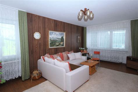 Ihr urlaub in der eifel beginnt bei eifellounge.com, dem portal für ferien und; Wohnzimmer in Wohnung 1 im UG - EIFEL MAKLER
