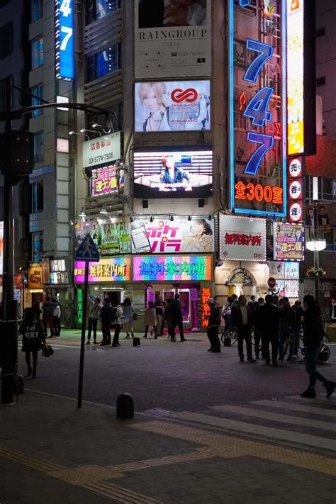 Bright Lights Yakuza City Invading Spaces By Oliver Linsoliver Lins