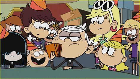 Full Sized Photo Of Lincoln Celebrates Birthday In Style In The Loud House Birthday Special