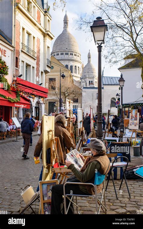 Montmartre Famous Artists Square In Hi Res Stock Photography And Images