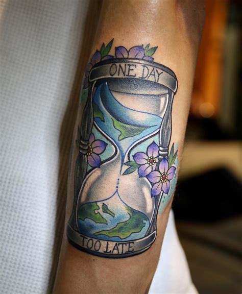 85 Best Hourglass Tattoo Designs And Meanings Time Is Flying 2019