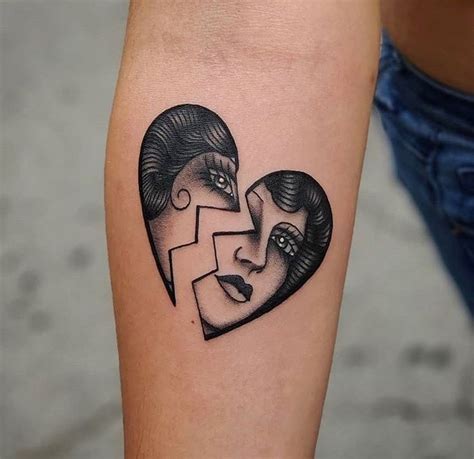 Pin By Данай Амангалиев On Идеи Heart Tattoo Designs Broken Heart