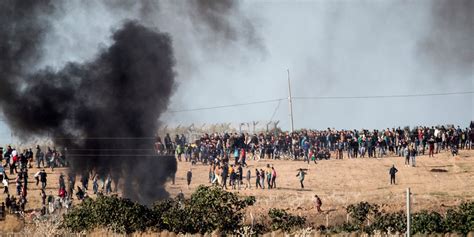 Bande De Gaza Deux Palestiniens Tués Dans Des Heurts Avec Larmée