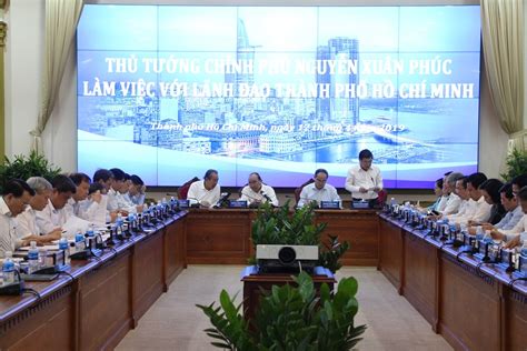 Tính riêng trong 7 tháng. Bộ trưởng Giao thông Vận tải: Không làm cao tốc và đường ...
