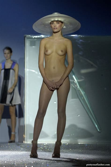 Leah De Wavrin Runway Pics Naked And Nude In Public Pictures