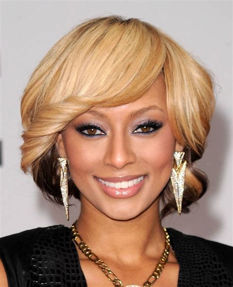 Curl, gently brush, and pin back. Short Hairstyles Wavy Hair Long Face