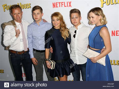 Celebrities Attend Premiere Of Netflixs Fuller House At The Grove