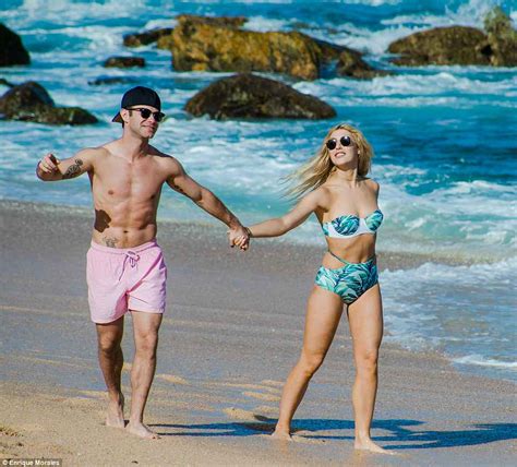 Dwts Emma Slater And Sasha Farber Enjoy Their Honeymoon In Mexico Daily Mail Online