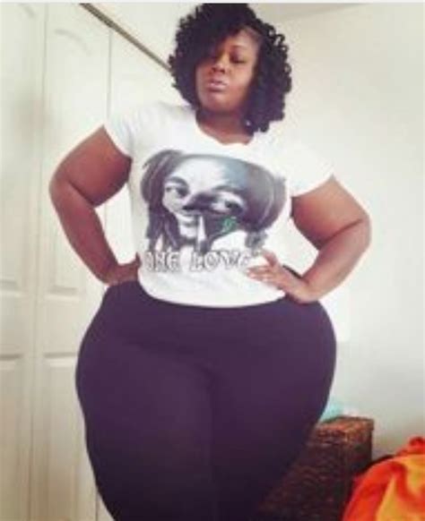 Dzire Moore The Girl Who Claims To Have The Largest Hips In America