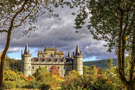14 Beautiful Castles In Scotland — From Cliffside Ruins To Royal Homes