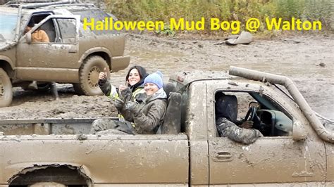 Girls Mud Bogging At Walton Raceway Truck And Atv Mudding Episode Youtube