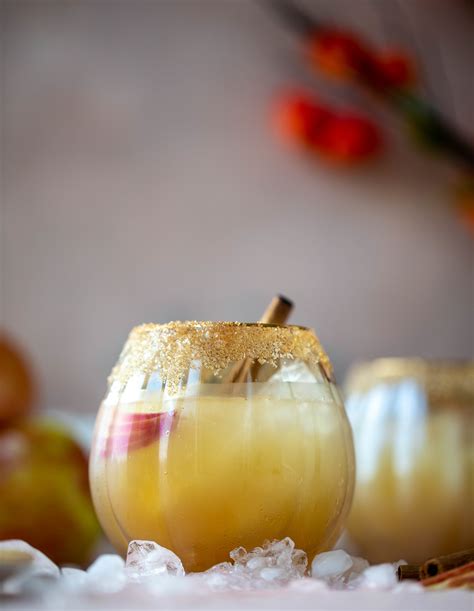 Best Fall Cocktails 25 Of The Best Fall Cocktails On How Sweet Eats