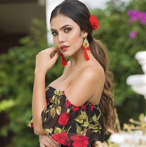 Featured Model Estefania Muñoz Hermosaz